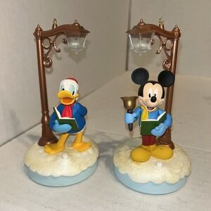 Hallmark Ornament 2018 Merry Mickey Donald Disney Christmas Carolers Storyteller